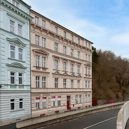 Promenade View Daire Karlovy Vary